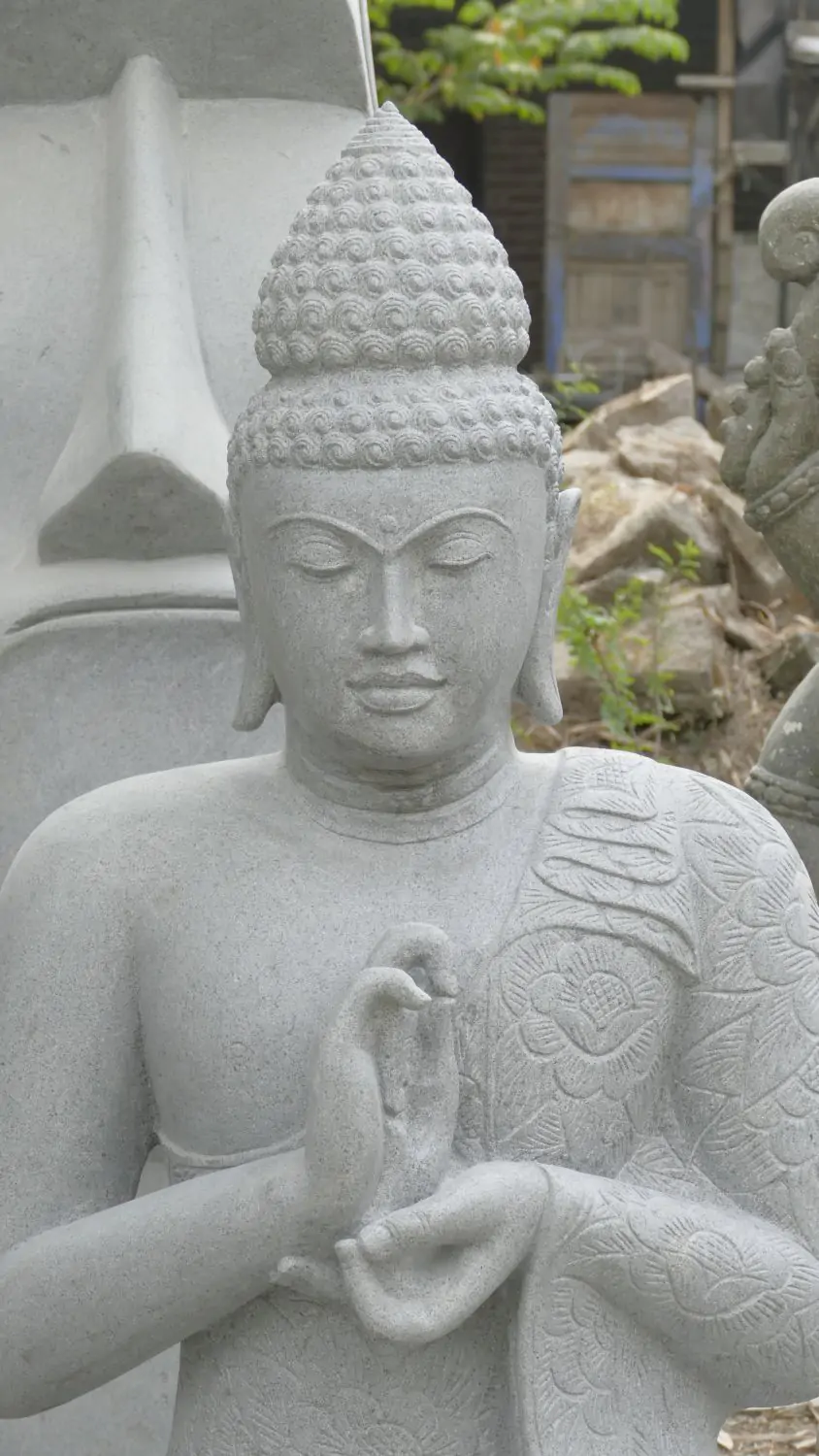 Product image 3 of the product “Seated Buddha with floral carving -Chakra position. About 152cm height. Natural stone (river stone), stonemasonry ”